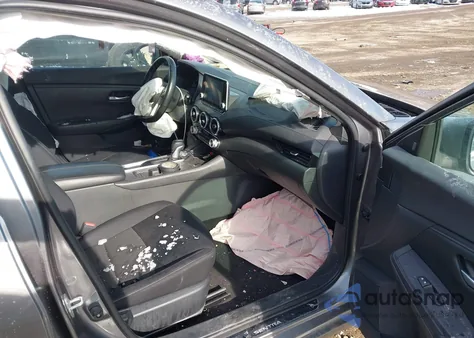 2022 Nissan Sentra Sv Xtronic Cvt z USA, uszkodzony, nr VIN 3N1AB8CV9NY211122